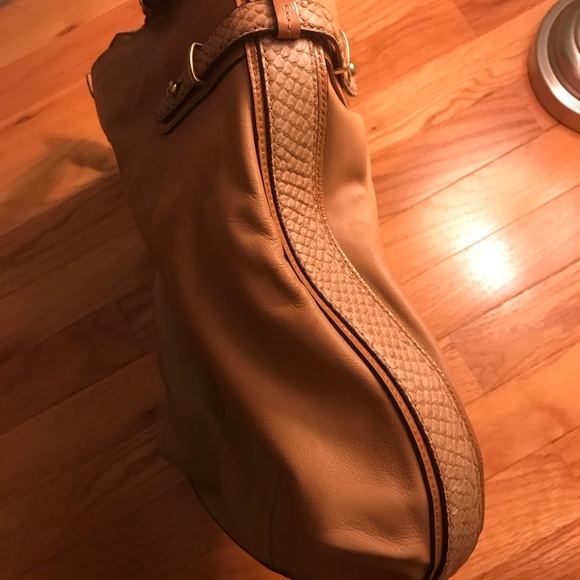 Coach Purse - Picture 3 of 8